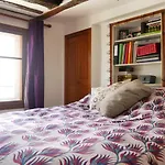 Nice Bright Apartment Near The Quays Of Orsay