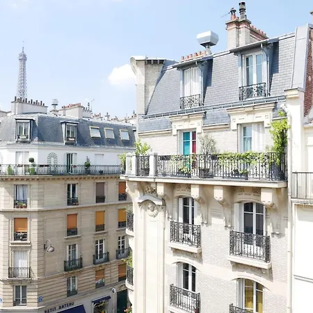 Nice Bright Near The Quays Of Orsay Apartment Paris